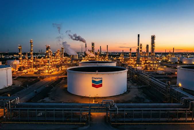 Chevron apunta producir en Venezuela 300.000 bpd antes del 2027