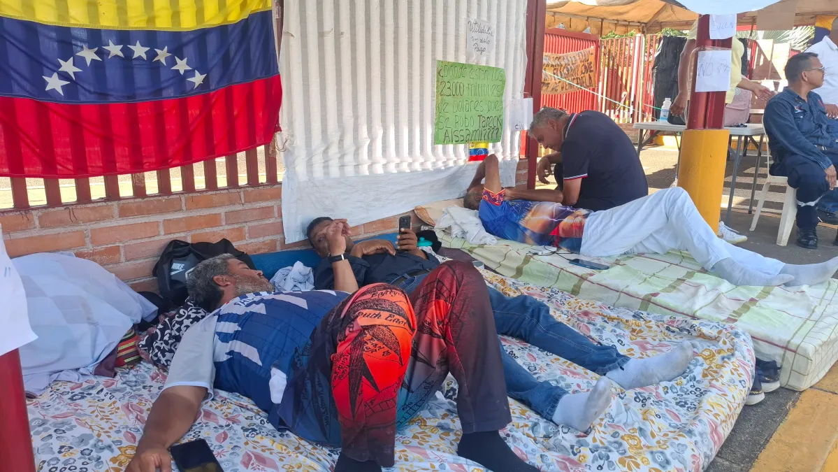 Trabajadores de Guayana cumplen 90 horas en huelga por bono de utilidades