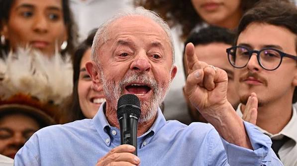 Lula anuncia paquete de medidas para microemprendedores en Brasil