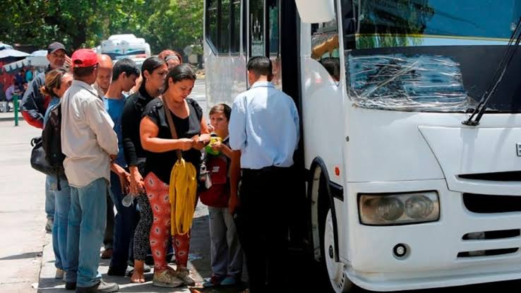 El gremio de transporte propone elevar la tarifa urbana a 0,70 dólares