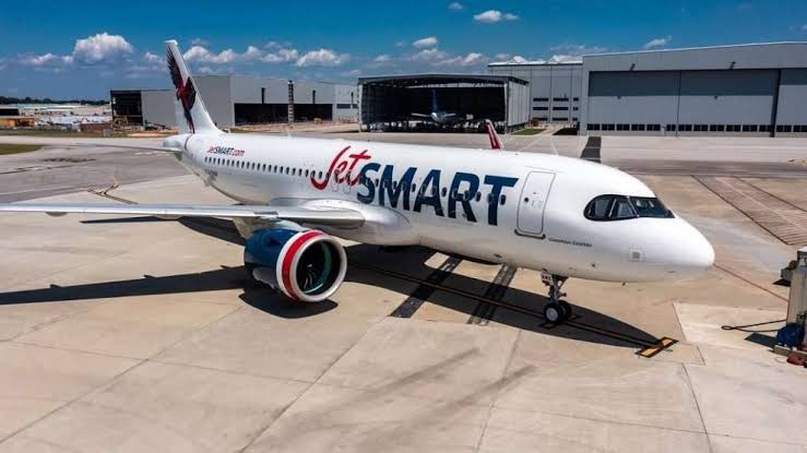 JetSMART evalúa ingresar al mercado aéreo de Venezuela